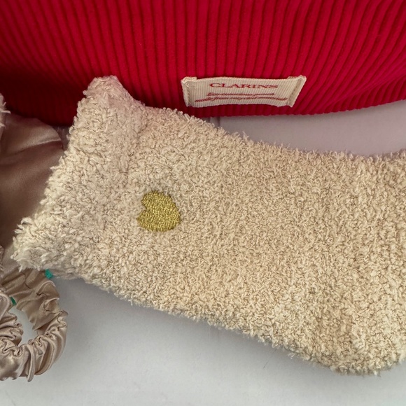 CLARINS Gift Collection - Picture 2 of 3